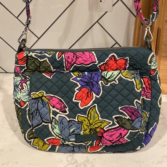 Vera Bradley Carson Falling Flowers quilted crossbody shoulder adjustable bag - Picture 2 of 16